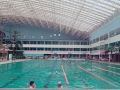 -龙脉温泉室内游泳馆