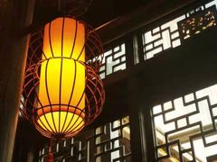 -小龙坎火锅(湖滨银泰in77店)