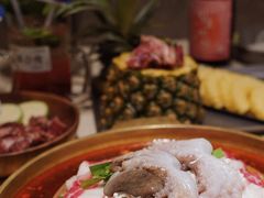 -蚂蚁洞·烤肉大营地(上海静安大悦城店)