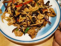 -小厨子私房菜·云南美食店