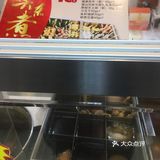 这家在我家附近的全家便利店，开了好久了
