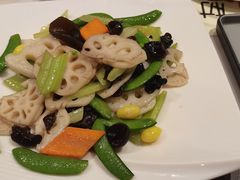 荷塘月色-粤小馆(天安云谷店)
