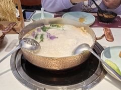 -洪氏嗨捞·猪肚鸡火锅(阳光天地店)
