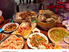 -蚝堡海鲜·威海菜·海肠捞饭·烧烤·亚洲吃蚝公司(幸福门店)