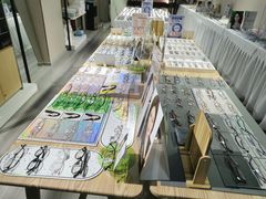 -零度眼镜·宝视友·蔡司依视路(吾悦花街店)