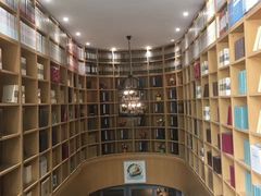 -新华书店(印象城店)