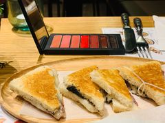 -Tapa Tapa