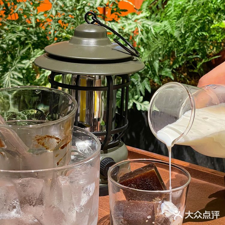 东莞这么好拍的露营风️咖啡店！不天理难容！