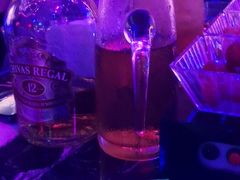 -汉斯酒吧