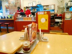 大堂-食其家·牛丼咖喱(金桥国际店)