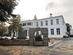 -南京双门楼宾馆(盐仓桥地铁站阅江楼店)