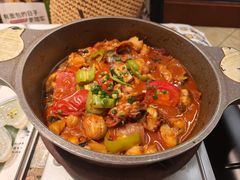 -刘姐啤酒鱼民族演艺餐厅(西街总店)