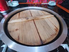 -三江鱼东北特色铁锅炖(骆驼店)
