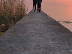 -亮河湾山庄