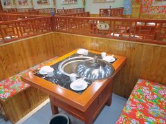 -袁小二大东北铁锅炖(吉祥村总部)