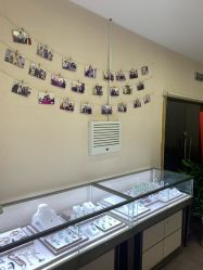 -威德钻石-克拉钻大本营(南京东路店)