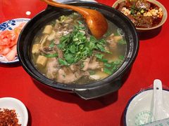 -谢老五跷脚牛肉·非遗传承店