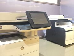 -格拉斯哥国际机场