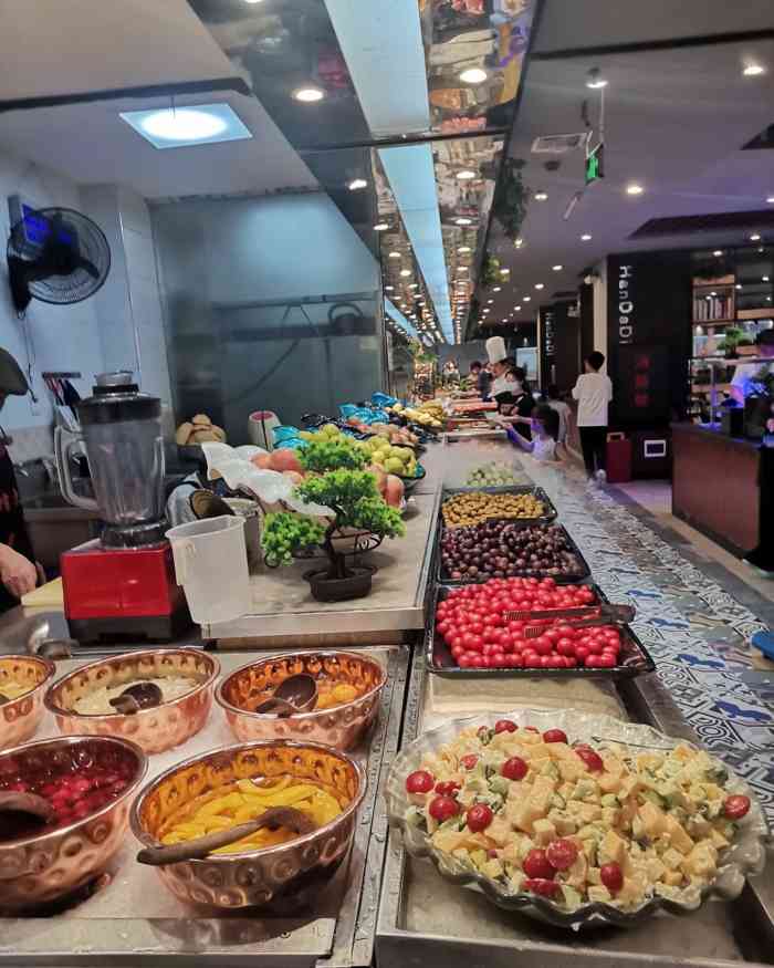 韩大地海鲜自助烧烤城(德思勤店)-"只能说真的很一般 服务员都是上了