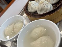 -老西白点心店
