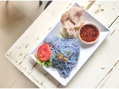 -蝶豆花蓝面条