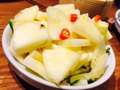 -云海肴·汽锅鸡·云南菜(天山百盛优客店)