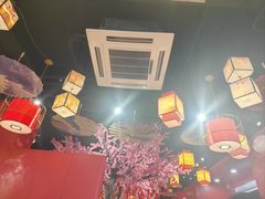 -三顾烤庐·烤鱼·烧烤·龙虾(奉贤店)