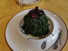 炝拌草原沙葱-德乐海蒙餐