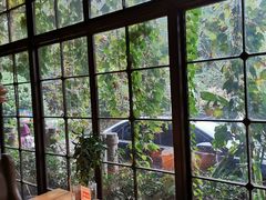 -70后饭吧(府河街店)