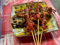 -老街烧烤大排档·地道湖北菜·龙虾馆(汉口火车站店)