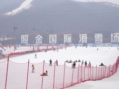 -鳌山滑雪度假区