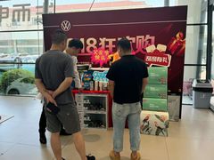 -上汽大众4S店(上海冠松店)