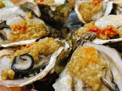 -蚝哥花姐湛江烤生蚝(美丽湾市场店)
