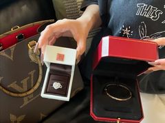 -妃鱼奢侈品回收寄卖(太古汇店)