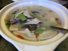 -九头鸟酒家(东高地店)