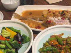 -港丽餐厅(正大店)