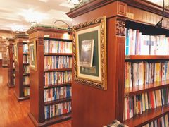 -果戈里书店