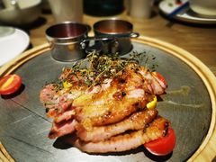 炭烧猪颈肉-小大董·烤鸭(凤凰汇店)