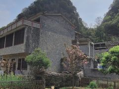 -高荡千年布依古寨旅游景区