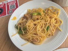 -必胜客(WOW象山涌金广场店)