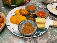 炸物拼盘-浩海火烧云傣家菜(京广店)