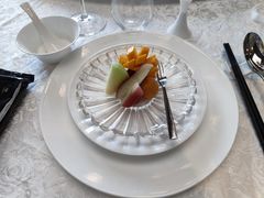 餐前水果-世博源公馆·本帮融合菜·主题包厢·江景餐厅