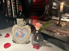 -弦月窗LUNETTE BY AMANDA(复兴路店)