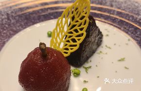 Lime Snowflake Beef with Red Wine Poached Pear