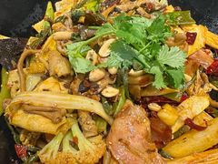 -川山城麻辣香锅(鼎汇美食城店)