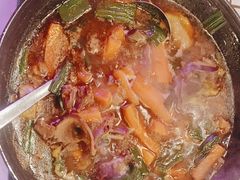 -霄汉牛三鲜湖北砂锅菜(万松园2店)