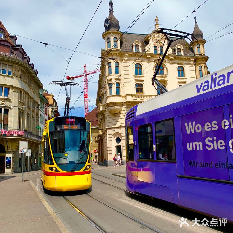 巴塞尔（又称为巴泽尔，德：Basel，法：B氀攀