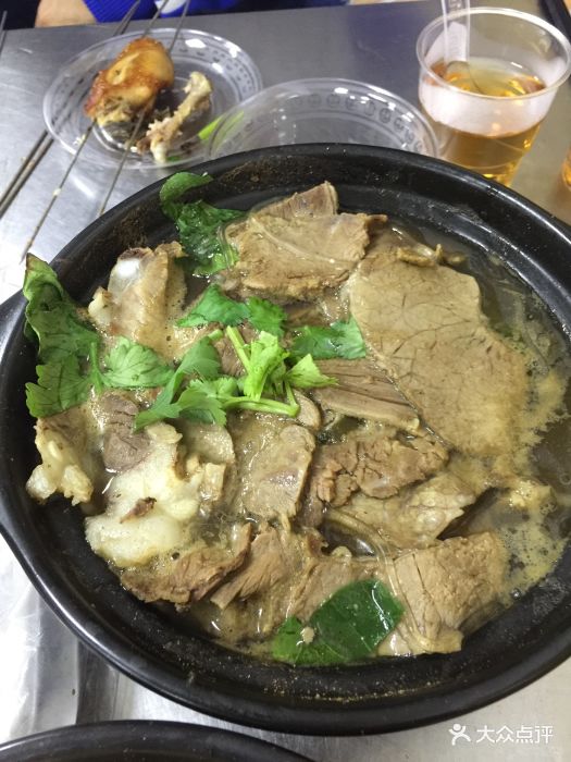 许家黄土高坡牛肉砂锅图片 - 第1张