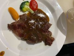 -吉布鲁牛排海鲜自助(假日国际店)