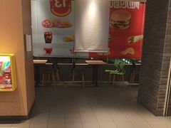 -麦当劳(伟城广场店)